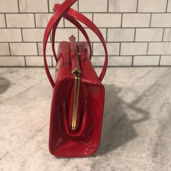 Vintage Red Patent Leather 70s Satchel Purse Womens Medium Classic Bag - Picture 4 of 12